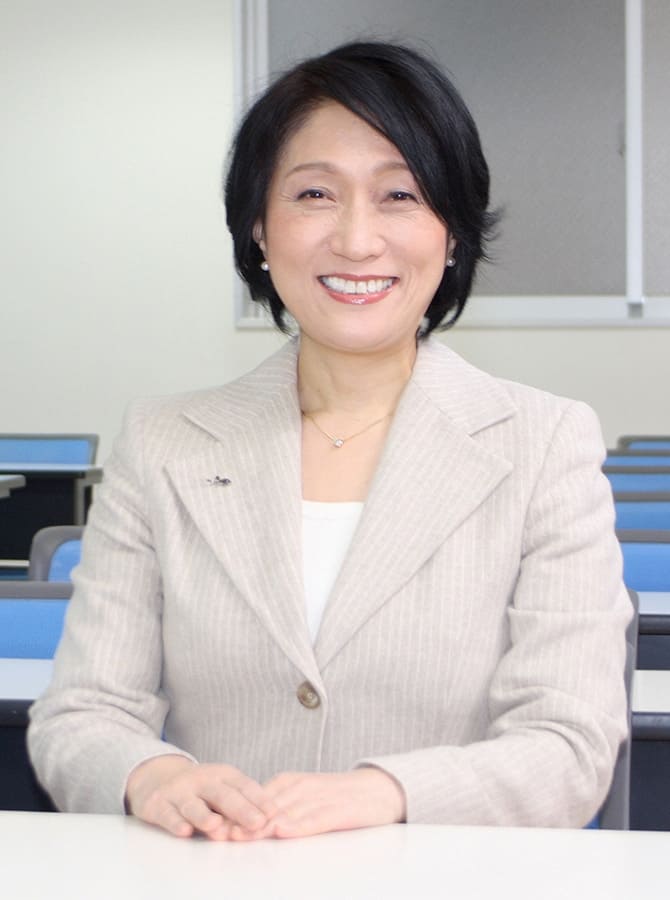 吉田 登志子